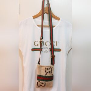 NEW Gucci Beige Knit Cell Phone Pouch With Iconic Green/Red Striped Strap